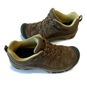 Keen Sz 8  Palisades Dark Earth Lace Up Shoes